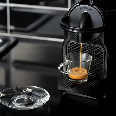 Johnny's House * 易莫洛林