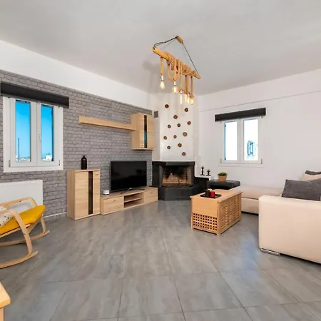 Johnny's House Imerovigli (Santorini)