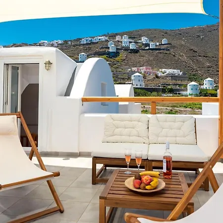 Johnny's House Imerovigli (Santorini)